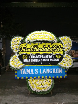 Papan Bunga Duka di Hilipuk